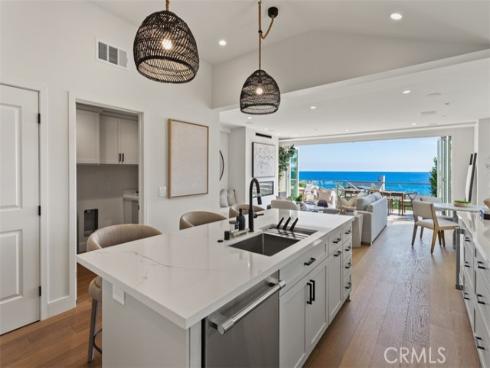 1373 N Coast   Highway, Laguna Beach, CA