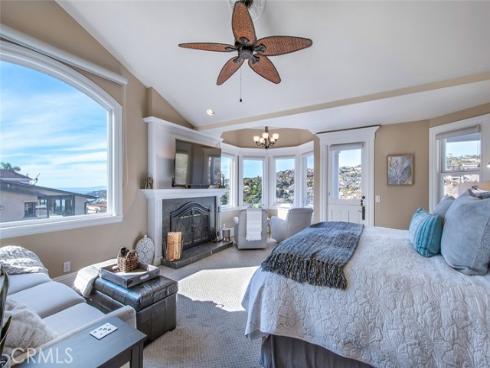 1025  Van Dyke   Drive, Laguna Beach, CA