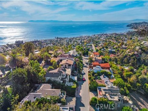 1025  Van Dyke   Drive, Laguna Beach, CA