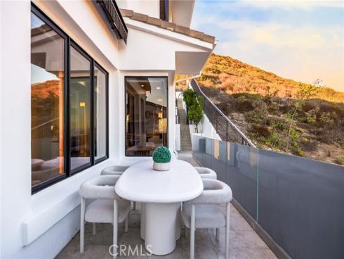 1076 Skyline Drive, Laguna Beach, CA