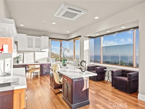 1076 Skyline Drive, Laguna Beach, CA