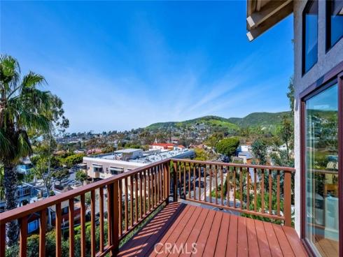 421  Loma Terrace  , Laguna Beach, CA