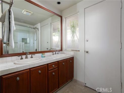 7 N Vista De La Luna  , Laguna Beach, CA