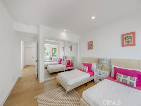 1545 Caribbean Way, Laguna Beach, CA