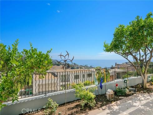 1545 Caribbean Way, Laguna Beach, CA