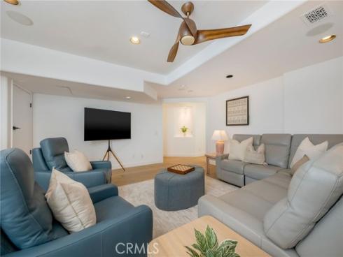 1545 Caribbean Way, Laguna Beach, CA