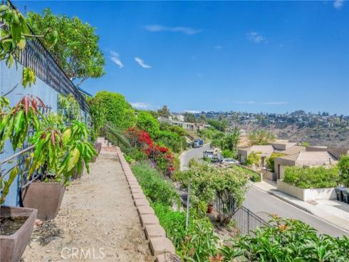 1545 Caribbean Way, Laguna Beach, CA