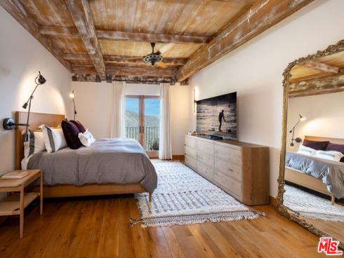 791  Nyes   Place, Laguna Beach, CA