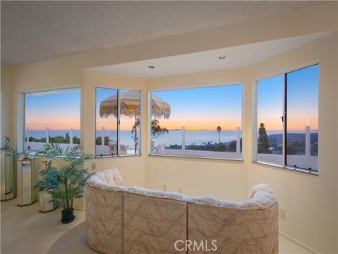 2867  Chateau   Way, Laguna Beach, CA