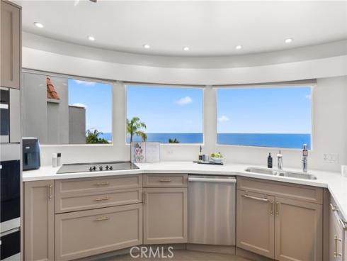 766 Pelican Drive , Laguna Beach, CA