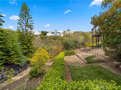 766 Pelican Drive , Laguna Beach, CA