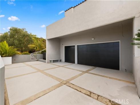 766 Pelican Drive , Laguna Beach, CA