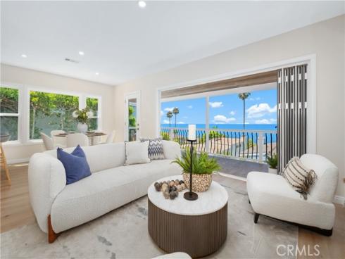 2961  Rounsevel  , Laguna Beach, CA