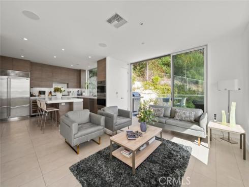 2300  Crestview  , Laguna Beach, CA