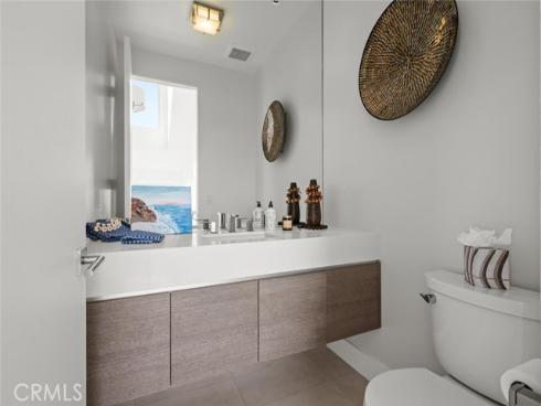 2300  Crestview  , Laguna Beach, CA