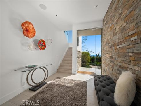 2300  Crestview  , Laguna Beach, CA