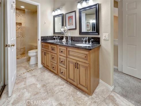 102 Santa Rosa Court, Laguna Beach, CA