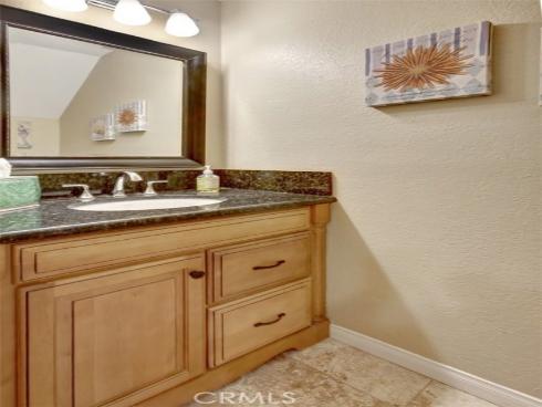 102 Santa Rosa Court, Laguna Beach, CA