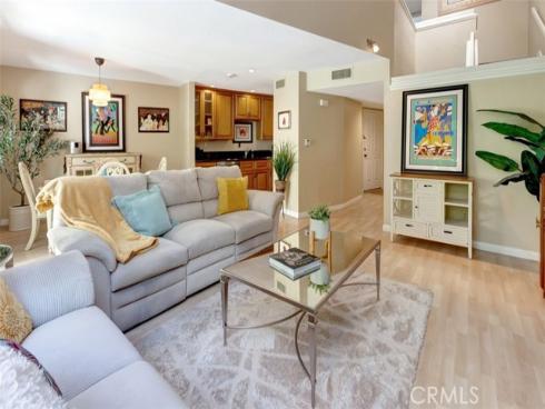 102 Santa Rosa Court, Laguna Beach, CA