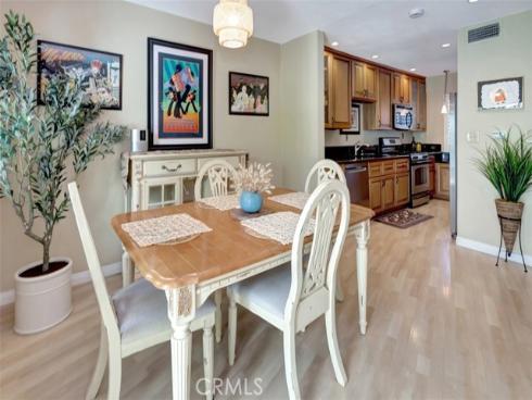 102 Santa Rosa Court, Laguna Beach, CA