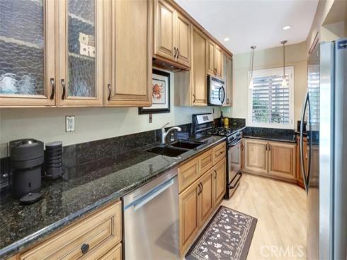 102 Santa Rosa Court, Laguna Beach, CA