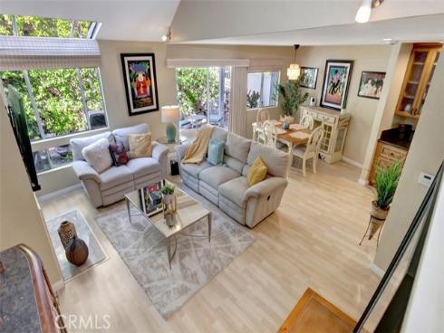 102 Santa Rosa Court, Laguna Beach, CA