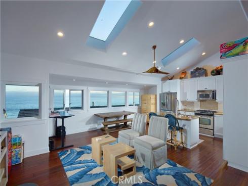 2800  Ocean Front  , Laguna Beach, CA