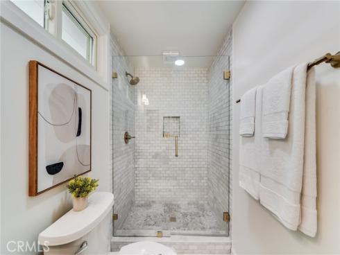 358  Flora  , Laguna Beach, CA