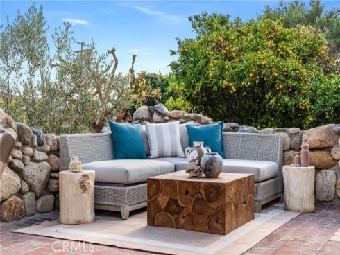 358  Flora  , Laguna Beach, CA