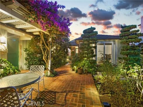 98  S La Senda Dr  , Laguna Beach, CA