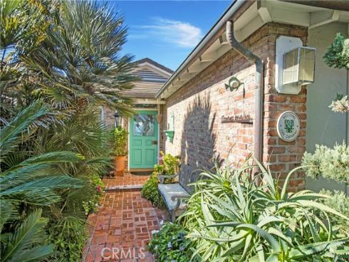 98  S La Senda Dr  , Laguna Beach, CA