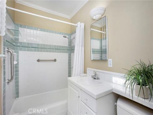 1096 Madison Place , Laguna Beach, CA