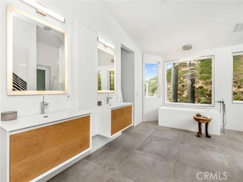 547  Temple Hills   Drive, Laguna Beach, CA