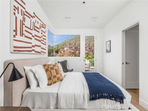 547  Temple Hills   Drive, Laguna Beach, CA