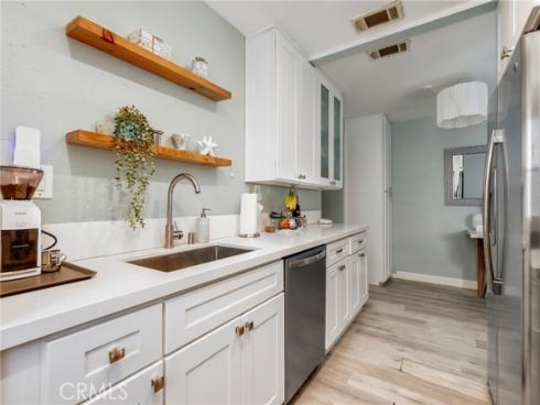 352  Thalia  , Laguna Beach, CA