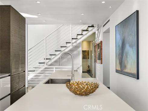 704 Nyes Place, Laguna Beach, CA