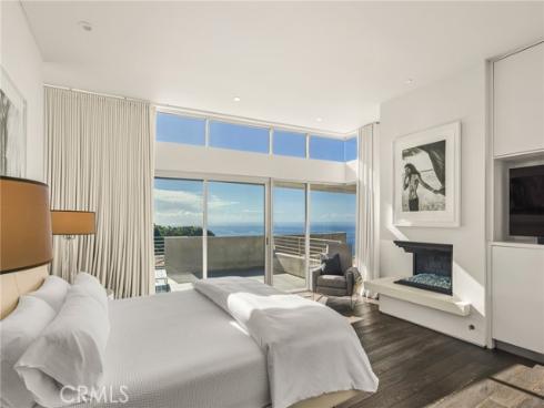 704 Nyes Place, Laguna Beach, CA