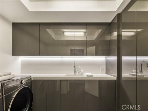 704 Nyes Place, Laguna Beach, CA