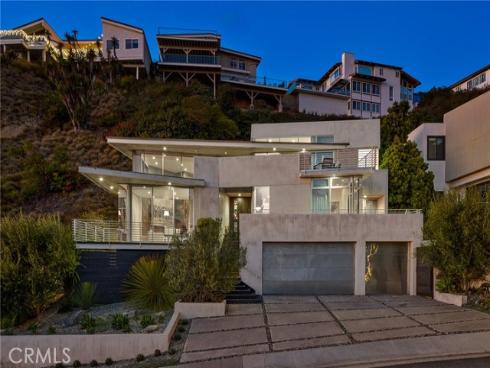 704 Nyes Place, Laguna Beach, CA