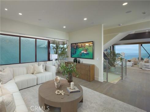 33 Bay Drive, Laguna Beach, CA