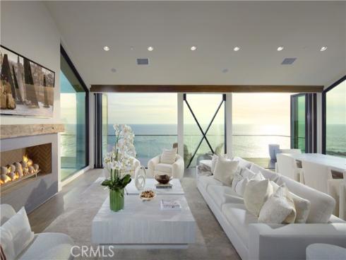 33 Bay Drive, Laguna Beach, CA