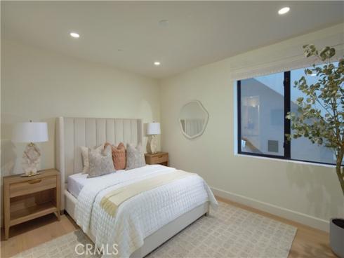 33 Bay Drive, Laguna Beach, CA