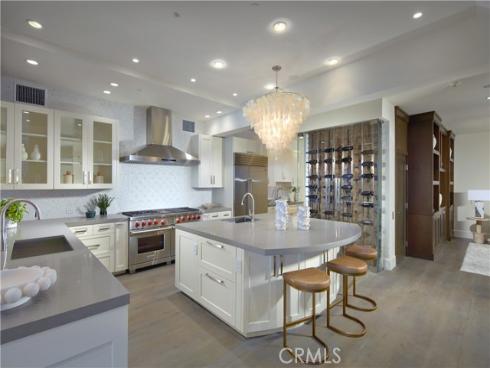 33 Bay Drive, Laguna Beach, CA