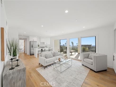 723  Balboa   Avenue, Laguna Beach, CA