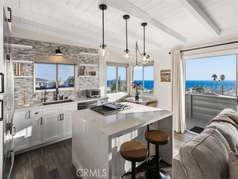 284  Chiquita  , Laguna Beach, CA