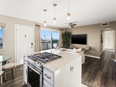 284  Chiquita  , Laguna Beach, CA