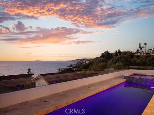 52 N Portola  , Laguna Beach, CA