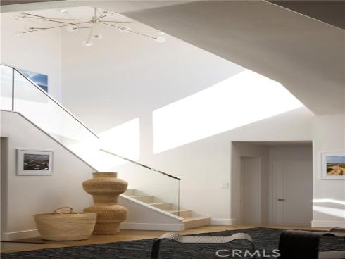 52 N Portola  , Laguna Beach, CA