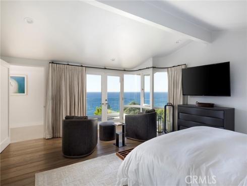 52 N Portola  , Laguna Beach, CA