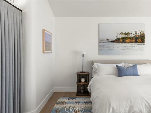 52 N Portola  , Laguna Beach, CA